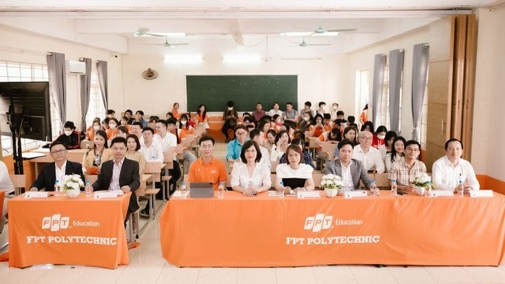 Ngày hội việc làm - Cơ hội làm việc tại các tập đoàn cho sinh viên